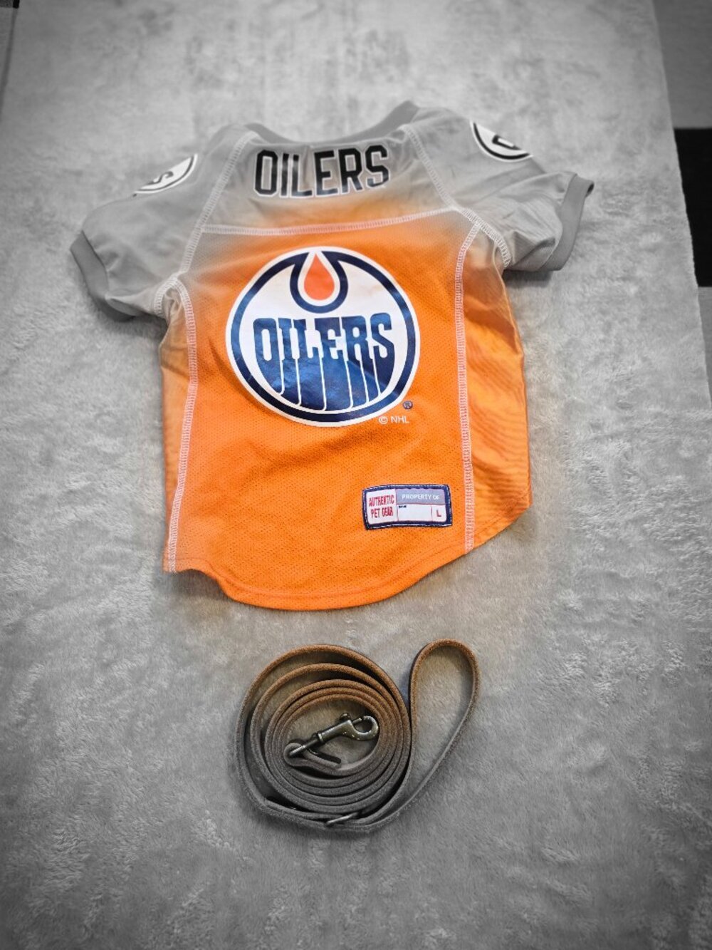 K9 Edmonton oilers dog shirt and leather leash